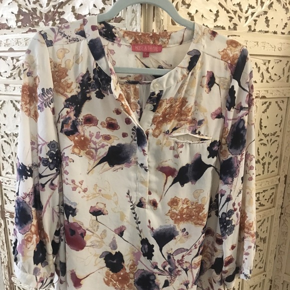 Rose and Thyme GORGEOUS Floral Print Top - Picture 5 of 5